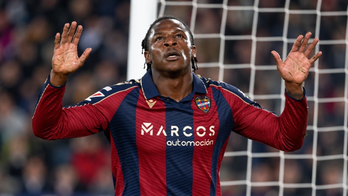 Etta Eyong vuelve por la puerta grande: gol y grandes sensaciones ante el Athletic